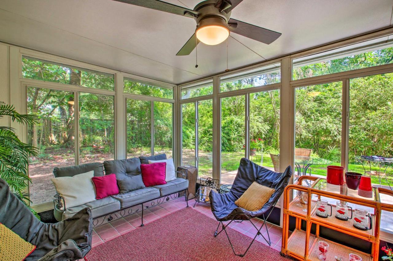 Charming Hot Springs Home With Sunroom And Yard Екстериор снимка